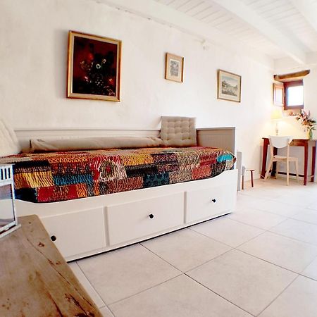 La Tisserande : Maison D'Hotes Creative & Ecologique 圣泰戈内克 外观 照片